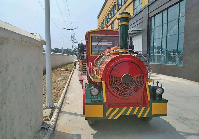 燃油无轨火车